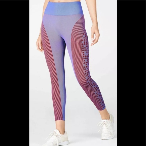 Fabletics Seamless Star Capri Pants Legging‎ sz S - Picture 3 of 7